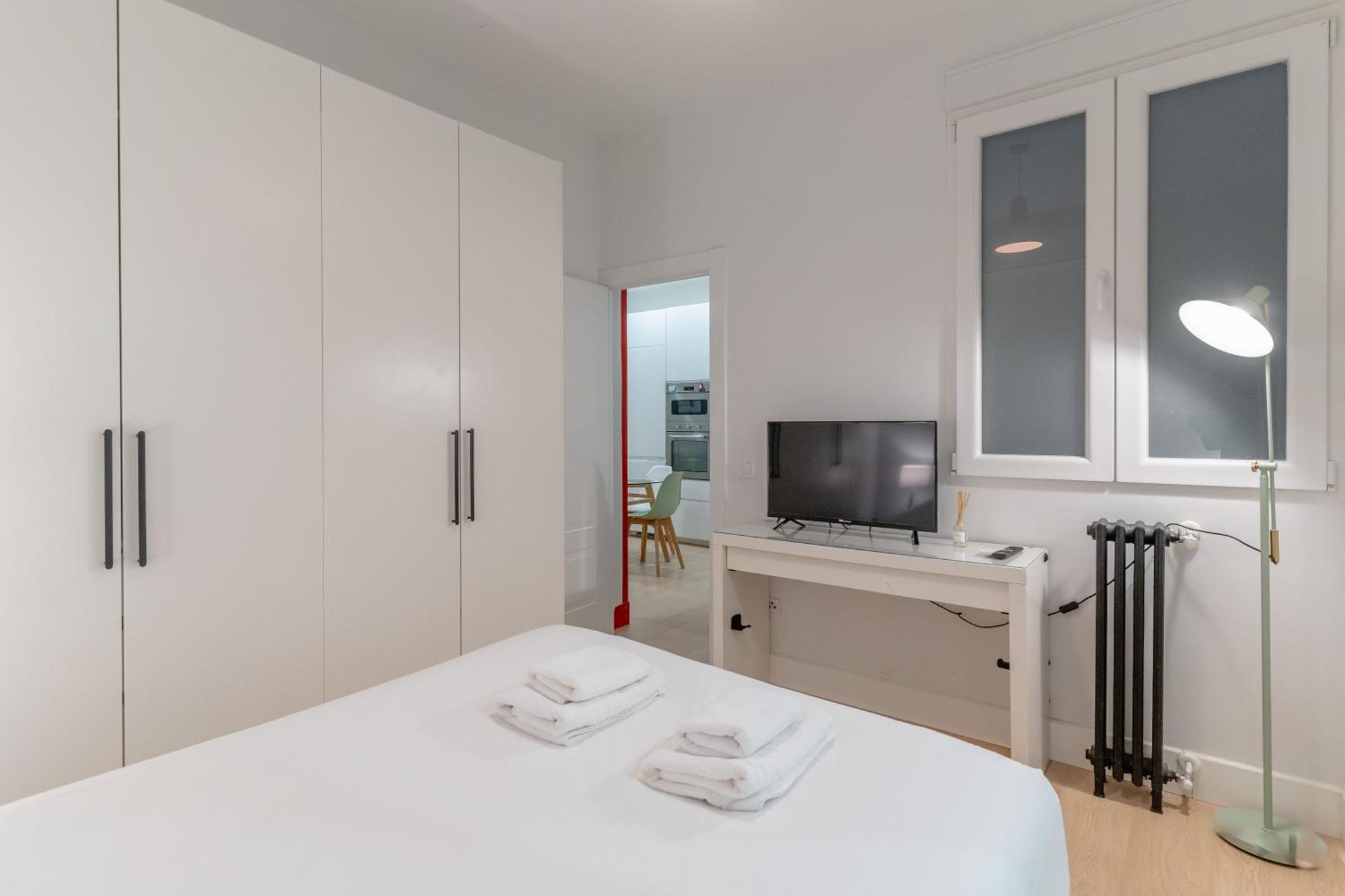 Cozy And Central-1Bd 1Bth- Cortes Apartment Madrid Bagian luar foto