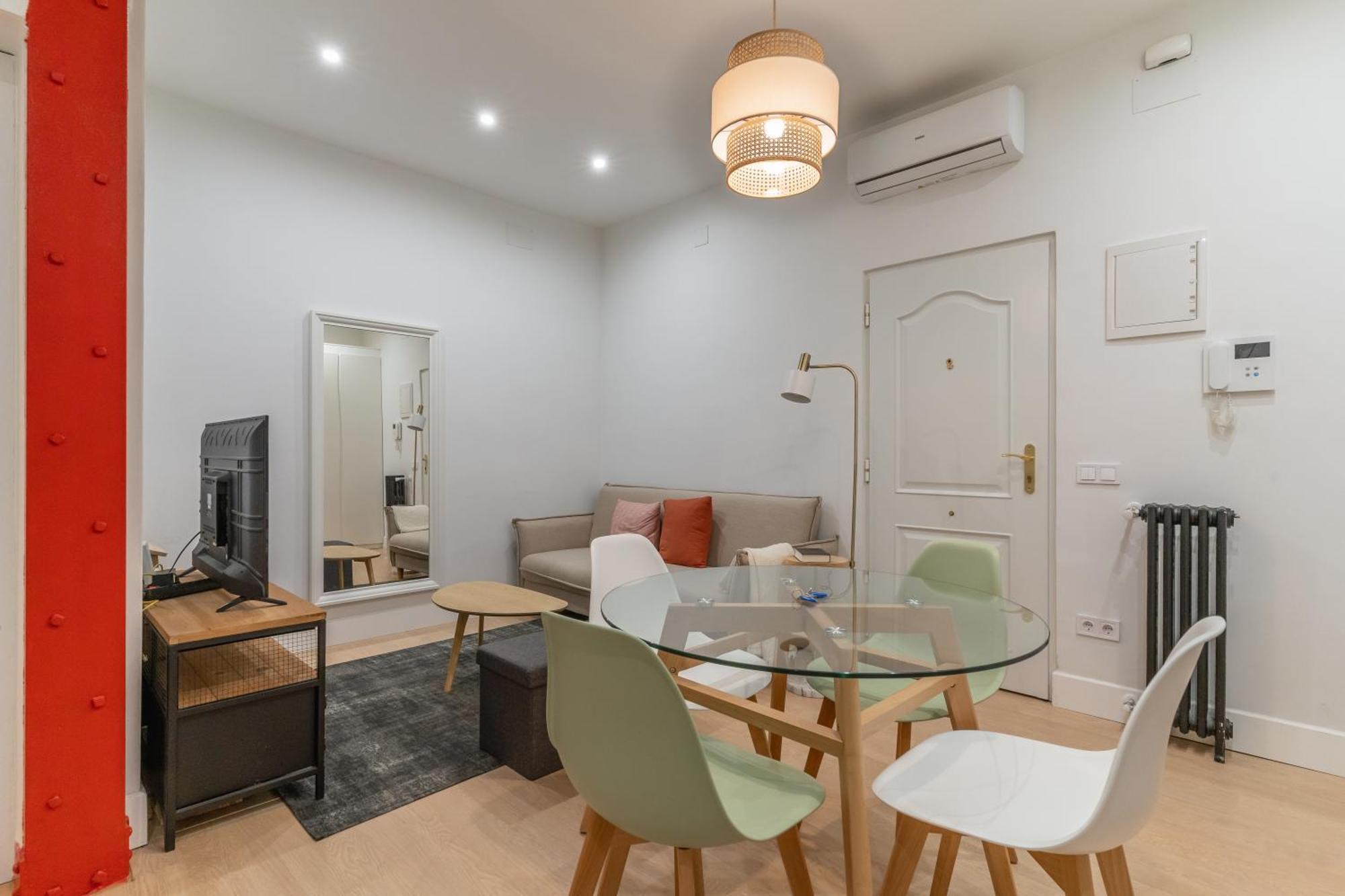 Cozy And Central-1Bd 1Bth- Cortes Apartment Madrid Bagian luar foto